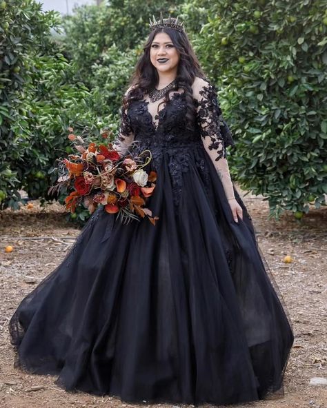 Black Bridal Gown Plus Size, Black Wedding Gowns Plus Size Formal, Plus Size Wedding Gowns Black, Plus Size Goth Wedding Dresses, Wedding Dresses Black Plus Size, Plus Size Brides Black Dress, Black Wedding Dress Glitter, Black Ball Gown With Sleeves, Black Plus Size Wedding Dresses With Sleeves