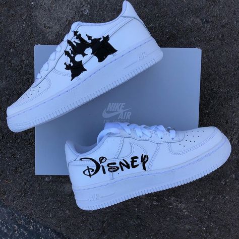 Custom Shoes Diy, Nike Shoes Air Force, White Nike Shoes, Jordan Shoes Girls, Custom Nike Shoes, All Nike Shoes, Nike Shoes Jordans, Disney Shoes, Personalized Shoes