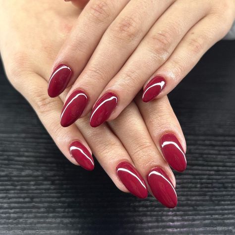 Burgundy Red Almond Nails, Berry Gel Nails, Berry Colour Nails, Dnd Cherry Berry, Spring Color Palette Nails, True Winter Nail Colors, Dnd Burgundy Gel Polish, Berry Color Nails, Christmas Nail Color Ideas