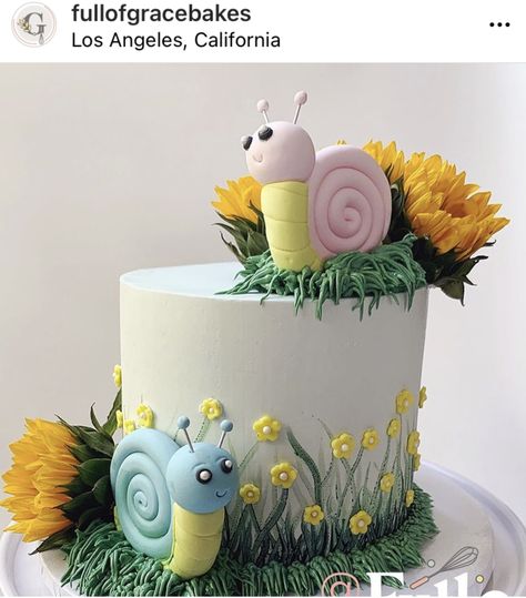 Snail Cake, Bug Birthday Cakes, Jungle Cakes, Bug Cake, Cupcake Decorating Tips, Woodland Cake, Unique Birthday Cakes, Baby Birthday Decorations, Jungle Cake