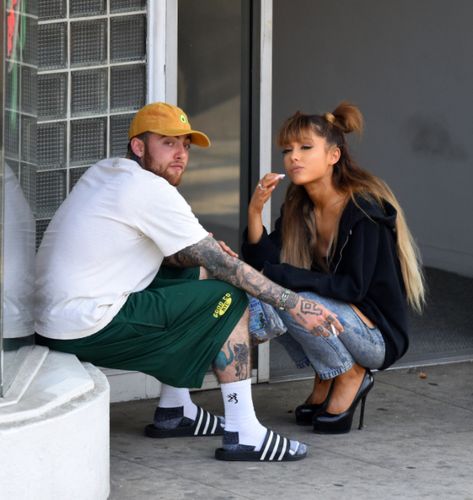 Mac Miller Ariana, Mac Miller And Ariana Grande, Ariana Grande Mac, Estilo Cholo, Ponytail Girl, Ariana Grande Dangerous Woman, Ariana Grande Outfits, Ariana Grande Style, Ariana G