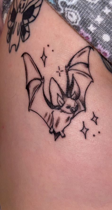 Amanda Martin, Coffin Tattoo, Kitten Tattoo, Emo Tattoos, Ear Tattoo Ideas, Grunge Tattoo, Goth Tattoo, Bat Tattoo, Creepy Tattoos