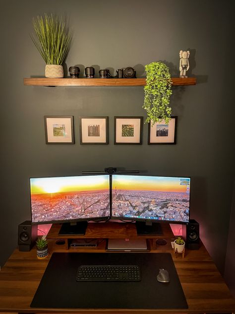 Macbook Dual Monitor Setup, Wfh Desk Setup Dual Monitor, Home Office Double Monitor, Double Monitor Setup Home Office, Double Monitor Setup, Minimal Desk Setup, Dual Monitor Setup, Laptop Organization, Minimal Desk