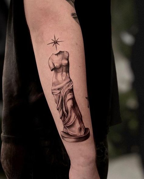 Greek God Sculptures, Venus Of Milo, Venus Tattoo, P Tattoo, Statue Tattoo, Circle Tattoos, Goddess Tattoo, Simple Tattoo Designs, Thigh Tattoos Women