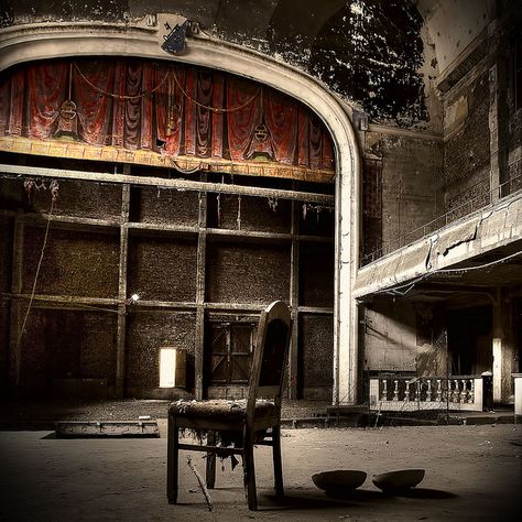 old movie theater Abandoned Theatre Aesthetic, Old Theater Stage, Haunted Theater Aesthetic, Victorian Theater Aesthetic, Dark Theater Aesthetic, Old Theatre Aesthetic, Haunted Theater, Abandoned Circus, Abandoned Theatre