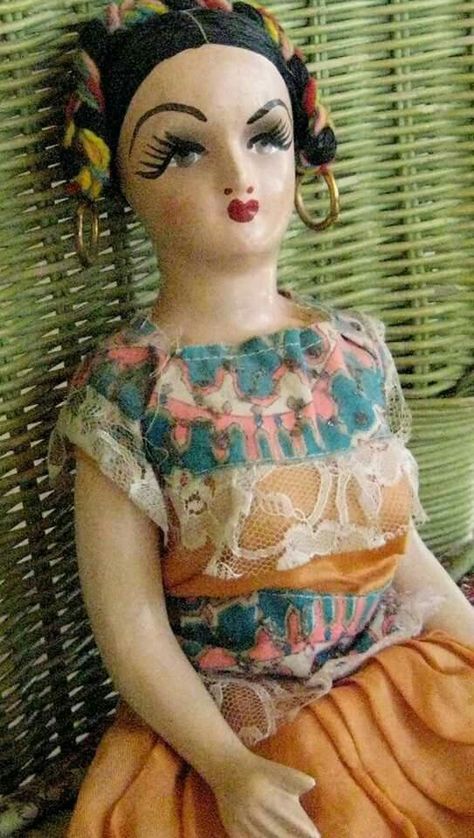 Mexican Lifestyle, Mexican Dolls, White Mexican, Frida And Diego, I Name, Mexican Doll, Frida Art, Arte Folk, Mexico Style