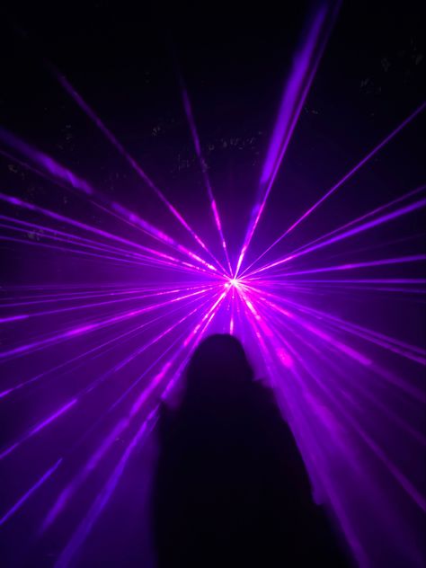 lights raves background Rave Lasers Aesthetic, Rave Aethstetic, Strobe Lights Aesthetic, Rave Asthetic Picture, Rave Astethic, Rave Backgrounds, Rave Lights, Rave Photography, Rave Light