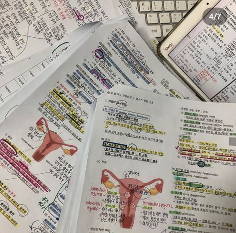 Korean Medical Student Aesthetic, Korean Student Study Routine, Korean Study Aesthetic, Notes Motivation, University Students Life, Doctor Aesthetic, Study Mood, Korean Study, Notes Study