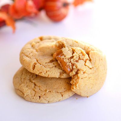 Caramel Apple Cider Cookies Cider Cookies, Apple Cider Cookies, Caramel Apple Cider, Caramel Apple Cookies, The Girl Who Ate Everything, Apple Cider Caramels, Apple Cookies, Pumpkin Farm, Fall Recipe