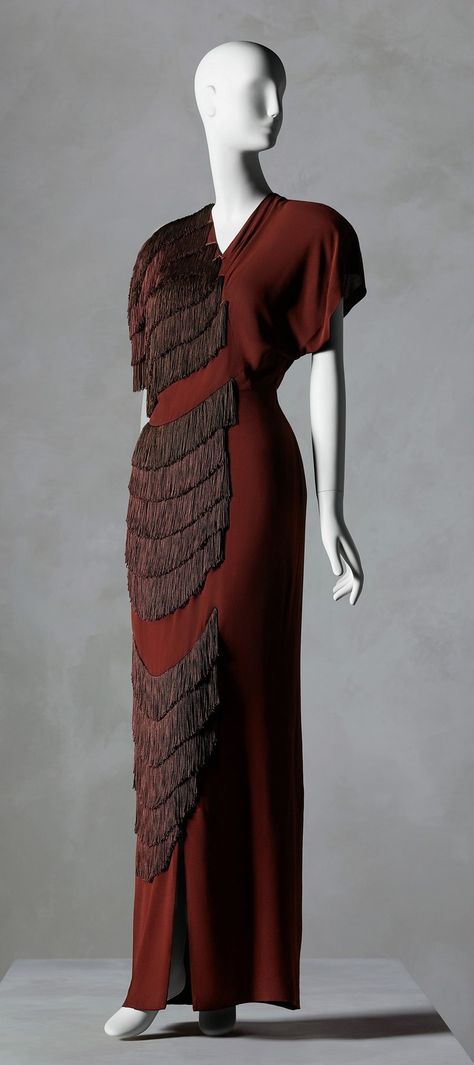 Gilbert Adrian, Balenciaga Dress, Cristobal Balenciaga, Madeleine Vionnet, Paul Poiret, Hollywood Dress, Philip Treacy, Charles James, 1920 Fashion