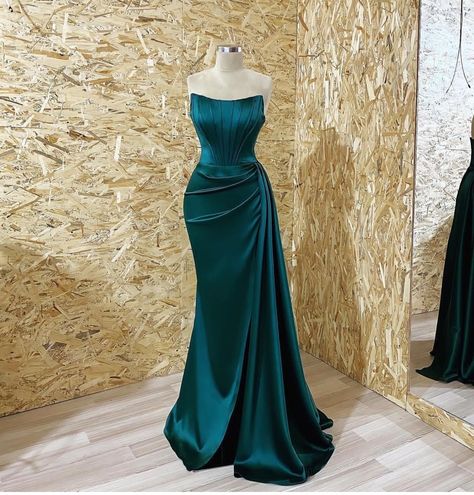 Fall Evening Dresses, Green And Blue Dress, Mermaid Gown Prom, Prom Dress Long, Prom Dresses Long Mermaid, Mermaid Evening Gown, Mermaid Prom Dress, Dress With Pleats, Color Season