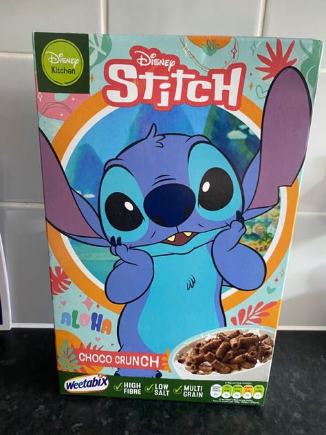 Lilo And Stitch Food, Cereal Astethic, Pops Cereal, Lilo And Stitch Costume, Stitch Food, Cereal Breakfast, Cereal Nostalgia, Cereal Pinterest, Eating Cereal Meme