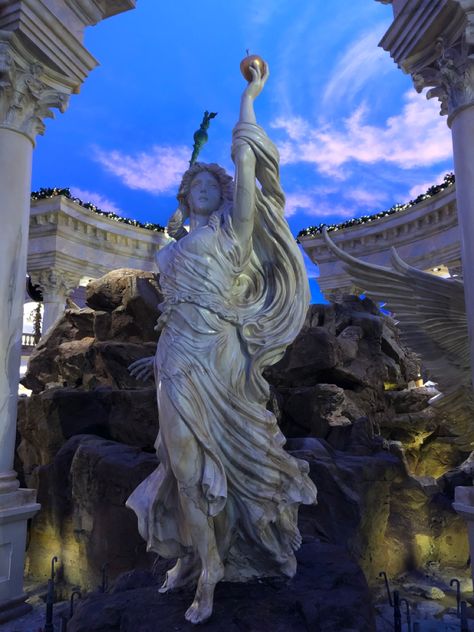 Fountain Aesthetic, Crazy Places, Bts Cartoon, Antique Fountain, Magic Fountain, Statue Fountain, Outdoor Fountains, Greek Heroes, Water Aesthetic