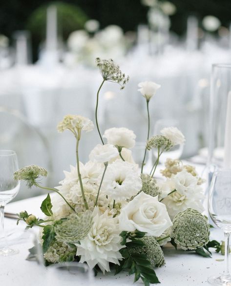 Orchid Centerpieces Wedding, Floral Centrepiece, Round Wedding Tables, Greenery Wedding Centerpieces, Event Florals, White Flower Arrangements, Orchid Centerpieces, Beautiful Wedding Reception, Reception Table Decorations