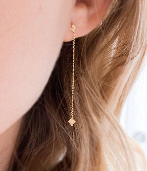 Long Chain Earrings Gold, Ear Images, Audry Rose, Black Studs, Antique Necklaces Design, Classy Earrings, Long Chain Earrings, Fancy Jewelry Necklace, Antique Silver Jewelry