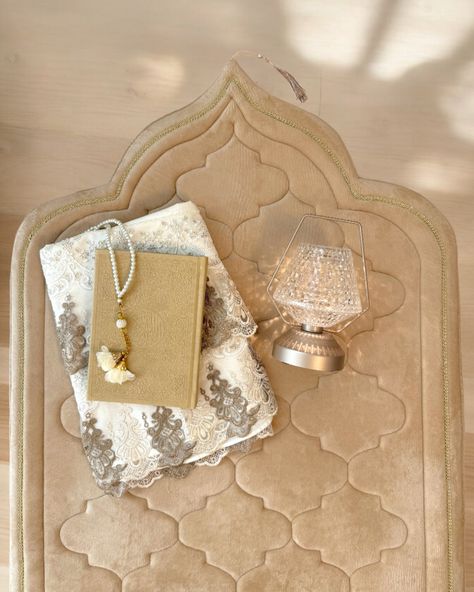 eunoia - يونويا The 5 pc set Includes: Prayer mat Prayer set Prayer beads Quran book Lamp . . . #eunoia #prayercorner #decor #prayermats #prayerrugs #prayerset #Ramadan #islam #Allah #Muslim #Quran #Alhamdulillah #Islamicpost #islamicmotivation Prayer Mat Islam, Prayer Corner, Book Lamp, Quran Book, Prayer Mat, Wooden Stand, Prayer Beads, Decorative Pieces, Quran