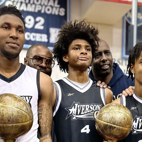 Showtime Basketball on Instagram: "Your MVPs of the 2023 @iversonclassic All-American Game 🏆 @jedwards3_ @dj_wag21 @aj_johnson04" Dj Wagner, American Games, Nba Pictures, Basketball Pictures, Milwaukee Bucks, In High School, All Star, High School, Dj