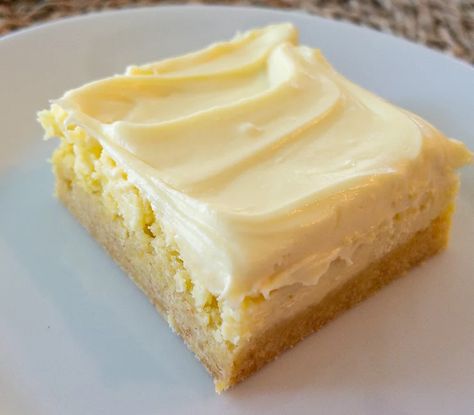 Cake Recipes White, Lemon Cake Frosting, White Texas Sheet Cake, Lemon Cream Cheese Frosting, Texas Sheet, Lemon Bars Recipe, Lemon Frosting, Texas Sheet Cake, Lemon Cake Mixes