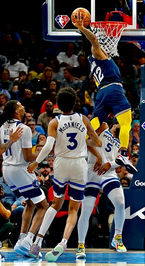 Ja Morant Dunking, Ja Morant Dunk Wallpaper, Ja Morant Dunk, Sports Wallpapers, Basketball Pictures, Basketball Shoes, Black Men, Google Images, Nba