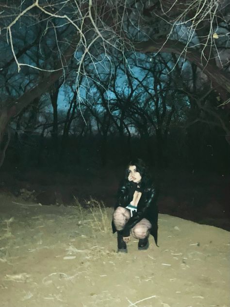 Forrest Photoshoot Fashion, Creepy Forest Photoshoot, Cryptid Photoshoot, Grunge Aesthetic Photoshoot, Alt Instagram Pictures, Alternative Photoshoot Ideas, Grunge Picture Ideas, Actual Grunge, Abandoned Places Photoshoot