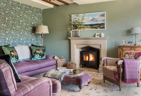 Design house: Explore this Yorkshire Dales village home filled with William Morris wallpapers | Homes & Gardens Wallpaper Lounge, Morris Homes, William Morris Wallpaper, Period Home, Period Living, Village Home, Morris Wallpapers, Cosy Living Room, Yorkshire Dales