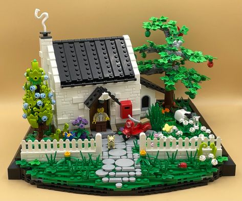 A cottage and a Vespa to call your own - The Brothers Brick | The Brothers Brick Lego Cottage Ideas, How To Build Lego Stuff, Lego Cottage, Lego Diorama, Lego Room Decor, Easy Lego Creations, Lego House Ideas, Lego Village, Lego Flowers