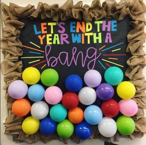 Countdown Ideas, School Countdown, Summer Bulletin Boards, End Of Year Party, End Of Year Activities, Balloon Pop, End Of School Year, School Bulletin Boards, Classroom Door