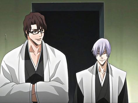 Gin And Aizen Matching Pfp, Aizen And Gin Matching Icons, Aizen X Gin, Aizen And Gin, Gin Ichimaru, Sosuke Aizen, Solo Pfp, Aizen Sousuke, Aizen Sosuke