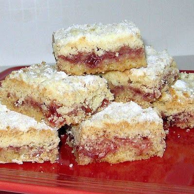 Auraea Sunshine Bake Shoppe: Hungarian Shortbread Recipe - Omlos Teasutemeny Leftover Egg Whites Recipes, Hungarian Cookies, Short Pastry, Hungarian Desserts, Shortbread Recipe, Bulgarian Recipes, Shortbread Recipes, Hungarian Recipes, Cookies Ingredients