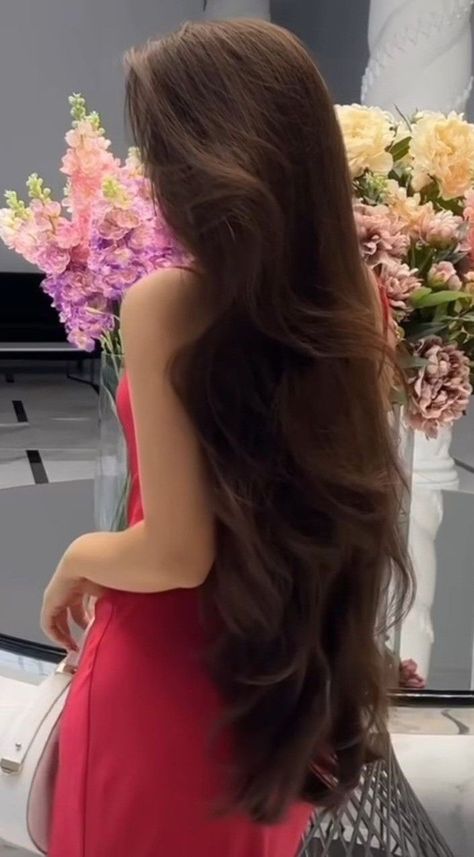 Extremely Long Hair Aesthetic, Beautiful Hair Aesthetic, Long Healthy Hair Aesthetic, Hair Motivation, Waist Length Hair, Long Shiny Hair, Extremely Long Hair, Hair Inspiration Long, Really Long Hair