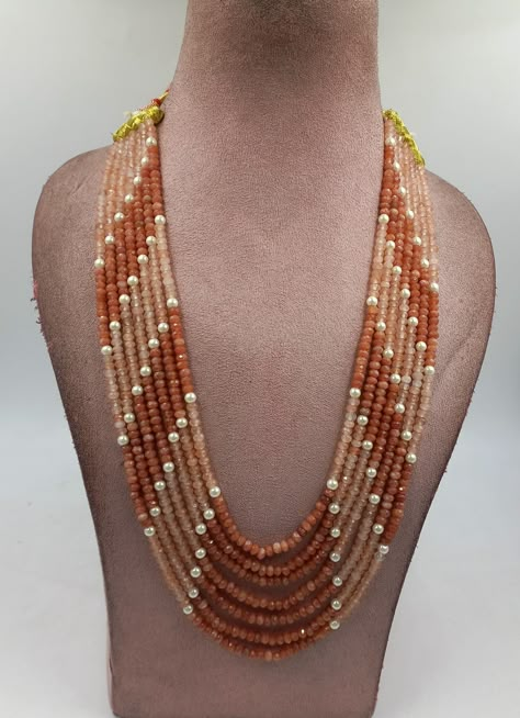 whatsapp 8209360878 Pearl And Jade Necklace, Beads Haram, Unique Gold Jewelry Designs, Necklace With Pearls, Gold Jewels Design, Sabyasachi Jewellery, Beaded Jewelry Necklaces, Beaded Necklace Designs, Antique Bridal Jewelry