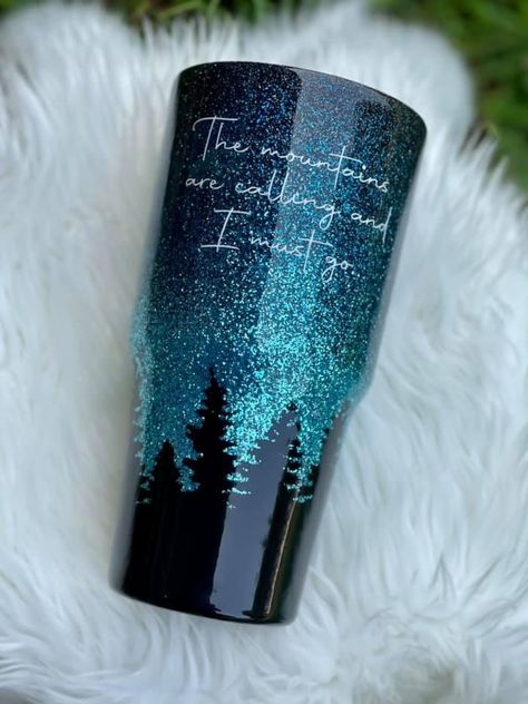 Pretty Scene, Fancy Pens, Vinyl Tumblers, Glitter Tumbler Cups, Custom Tumbler Cups, Diy Cups, Tumbler Ideas, Glitter Cups, Epoxy Resin Art