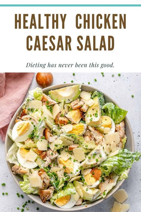 Make this easy and healthy Chicken Caesar Salad for lunch or dinner in just 30 minutes. Loaded with protein, low in carbs, so delicious, and made with a healthy homemade dressing. #chickensalad #healthysalad #saladrecipe #lowcarb #caesarsalad Salad Skewers, Fitness Meals, Salad Diet, Healthy Fitness Meals, Chicken Caesar, Chicken Caesar Salad, Salad Healthy, Salad Recipes For Dinner, Homemade Dressing