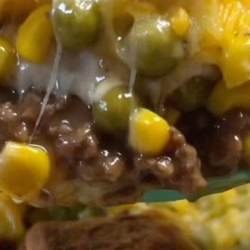 @cibs_and_ibus on Instagram: "Blue collar belly warmer" Blue Collar Belly Warmer Recipe, Blue Collar Belly Warmer Casserole, Hamburger Dinners, Macaroni Cheese Recipes, Baked Dinner, Eat Beef, Pork Dinner, Weekday Meals, Sous Chef