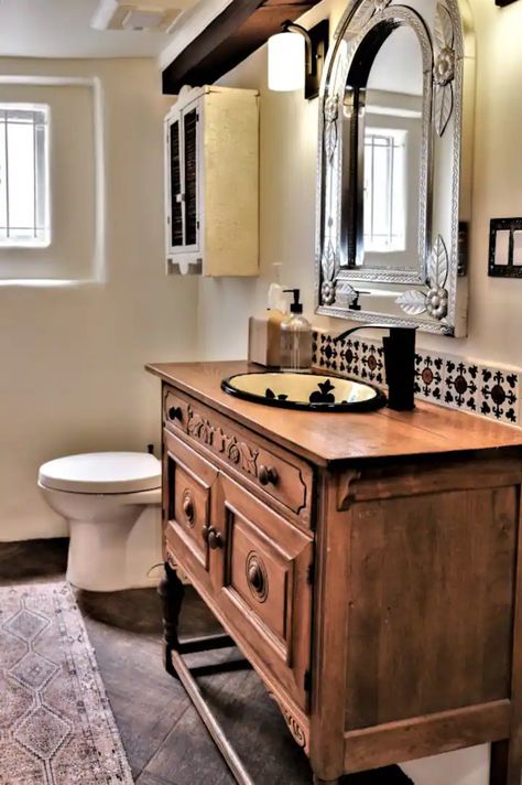 Santa Fe Bathroom, Santa Fe Style Decor, Tiny Guest House, Santa Fe Style, Mexican Home, Santa Fe New Mexico, Bathroom Reno, Bath Room, Bathroom Renos