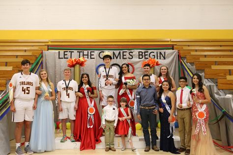 homecoming mums/sashes, olympic theme, homecoming Motivational Bulletin Boards, Olympic Theme, Principals Office, Homecoming Mums, Bulletin Boards, Elementary Schools, Middle School, Homecoming