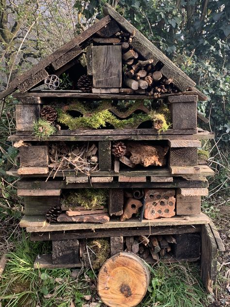 Pollinator Garden Design, Bee Houses, Bee Friendly Garden, Bee Hotel, Bug Hotel, Insect Hotel, Wildlife Garden, Sensory Garden, Permaculture Gardening