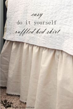 Diy Bed Skirt, Drop Cloth Projects, Make A Bed, Diy Ruffle, Ruffle Bed Skirts, Astuces Diy, Skirt Tutorial, Diy Skirt, Ruffle Bedding