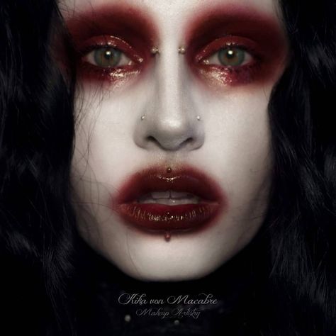 2,190 Me gusta, 21 comentarios - Kika von Macabre (@kikamacabre) en Instagram: "22/50 WEEKS OF SHAPESHIFTING  Is it halloween yet? 👻  Entry for the @timothyhungcom #hauntedbeauty…" Hellebore Illustration, Is It Halloween Yet, Wet Makeup, Vampire Bride, Drag Make-up, Vampire Makeup, Horror Makeup, Halloween Makeup Inspiration, Swag Makeup