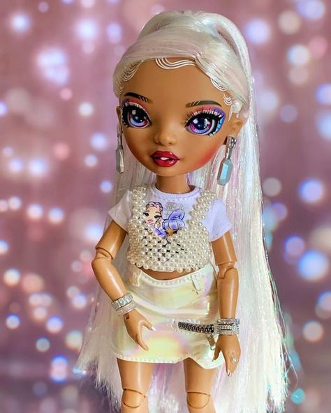 Rainbow High Dolls, Doll Makeover, Rain Bow, High Design, Rainbow High, Ooak Dolls, Custom Dolls, Roxy, Fashion Dolls