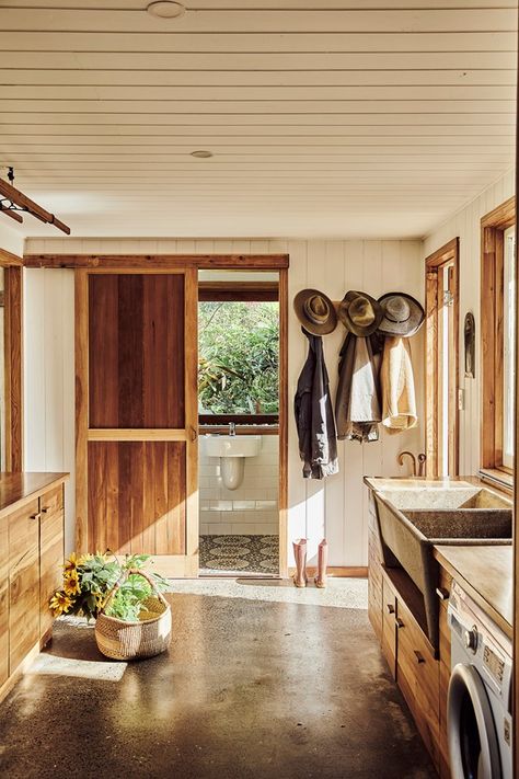 Country Laundry, Country Laundry Rooms, Colorful Apartment, Shed Homes, Timber House, Laundry Rooms, Laundry In Bathroom, Australian Homes, Sustainable Home