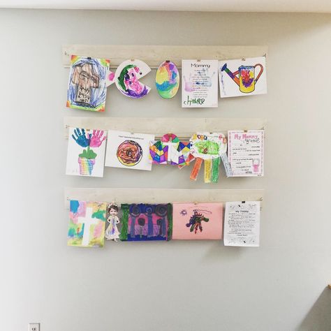 Stylish and easy way to display kids art. 12ft Shiplap board, eye hooks, picture wire and fun clips. So easy!! Shiplap Boards, Art Display Kids, Wall Art Display, Picture Wire, Organization Kids, Kids Art, Art Display, Art For Kids, Wall Art