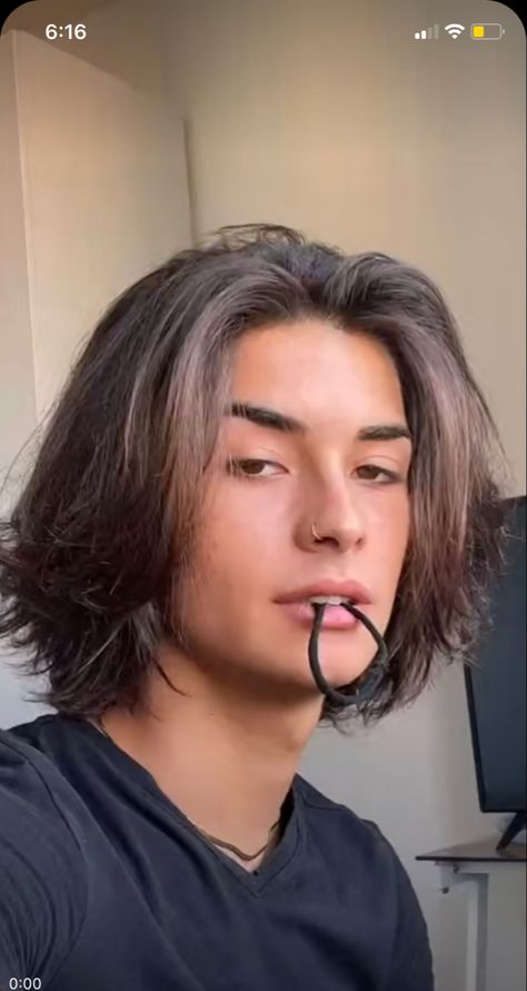 Boy Haircut Ideas, Boy Haircut, Men Haircut Curly Hair, Mens Hairstyles Thick Hair, Wavy Hair Men, Tiktok Aesthetic, Hair Inspiration Short, Shot Hair Styles, Wait For It