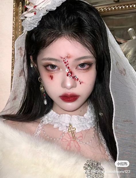 halloween eye makeup red inspo douyin xiaohongshu Eye Makeup Red, Red Eye Makeup, Ig Girls, Douyin Makeup, Halloween Eye Makeup, Halloween Eyes, Red Makeup, Halloween 2022, Asian Eyes