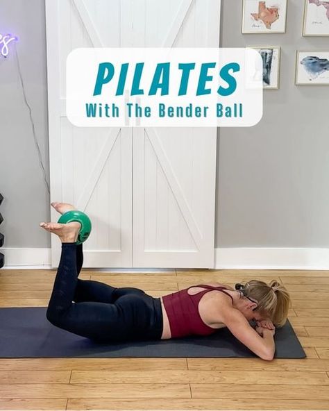 Pilates Ball Exercises, Full Core Workout, Deep Core Workout, Workout Together, Pilates Teacher Training, Pilates Ball, Pilates Workout Routine, Pilates At Home, Deep Core