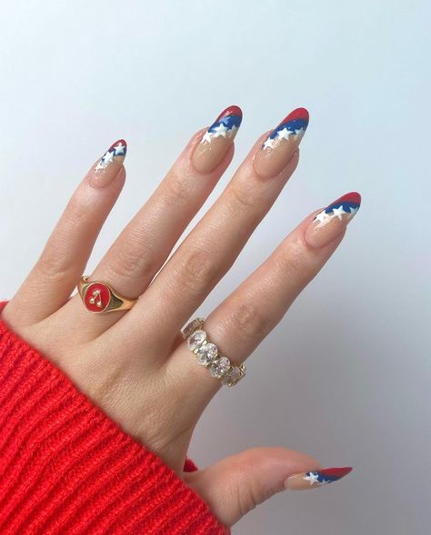 Crazy 4th Of July Nails, Short Almond 4th Of July Nails, Cool 4th Of July Nails, July 4 Nail Designs, 4th Of July Nails Simple Almond, Nude 4th Of July Nails, Fourth Of July French Tip Nails, Fourth Of July Nails Simple, 4th Of July Nails Design Simple