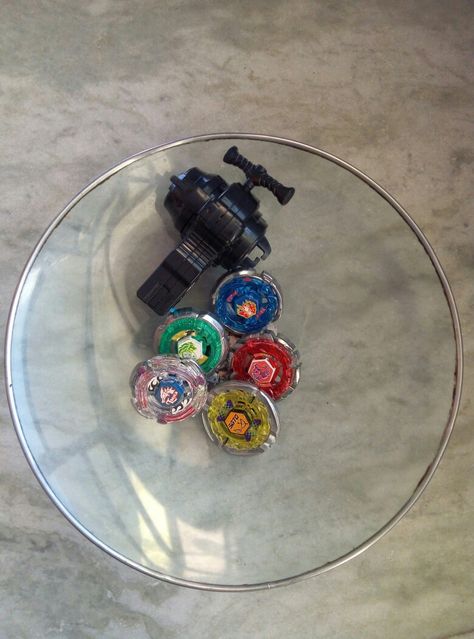 DIY beyblade stadium from broken glass lid Diy Beyblade, Beyblade Stadium, Beyblade Metal, Right In The Childhood, Broken Glass, Beyblade Burst, Dollar Store Diy, Naruto Shippuden Anime, Otaku Anime