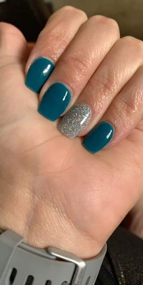 September Powder Dip Nail Ideas, Solid Nails With Design, Teal Dip Powder Nails, Teal Dip Nails, March Gel Nails, Teal Nails With Glitter, Teal Color Nails, Teal Nails Ideas, Teal Fall Nails