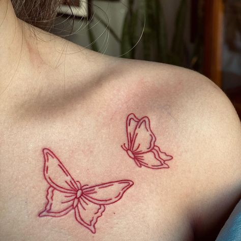 46 Red Butterfly Tattoo Designs with Meanings That Will Amaze You Red Collar Bone Tattoo, Butterfly Tattoo Collarbone, Flying Butterflies Tattoo, Happiness Is A Butterfly Tattoo, Butterfly Kisses Tattoo, Tattoo Ideas With Deep Meaning, Red Ink Butterfly Tattoo, Red Ink Butterfly, Tattoo On Collarbone