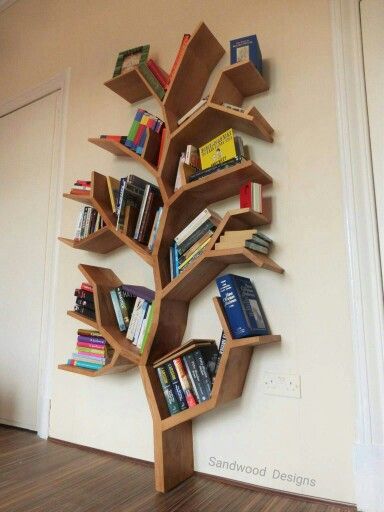 The Geometree Diy Small Bookshelf, Diy Bookshelf Design, Creative Bookshelves, Simple Woodworking Plans, Woodworking Bed, Small Bookshelf, Home Library Design, Wall Shelves Design, Small Woodworking Projects